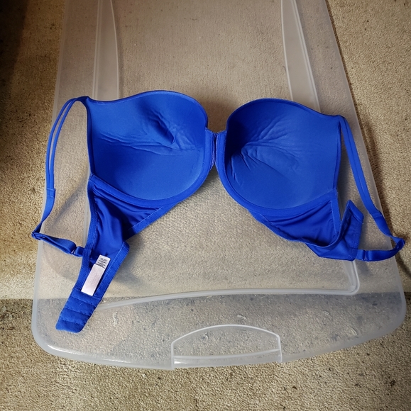 Blue Victoria secret bra. Make an offer - Picture 2 of 2